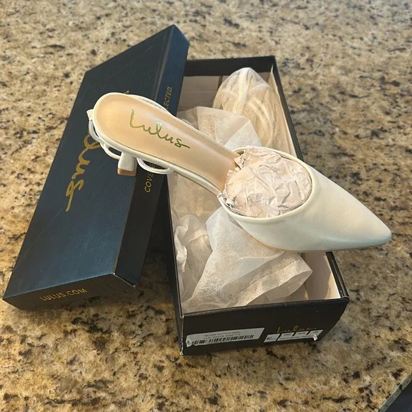 LULUS Muni Kitten Heels - Picture 9 of 13